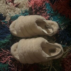 UGG Fluff Yeah Fluffy Slippers
